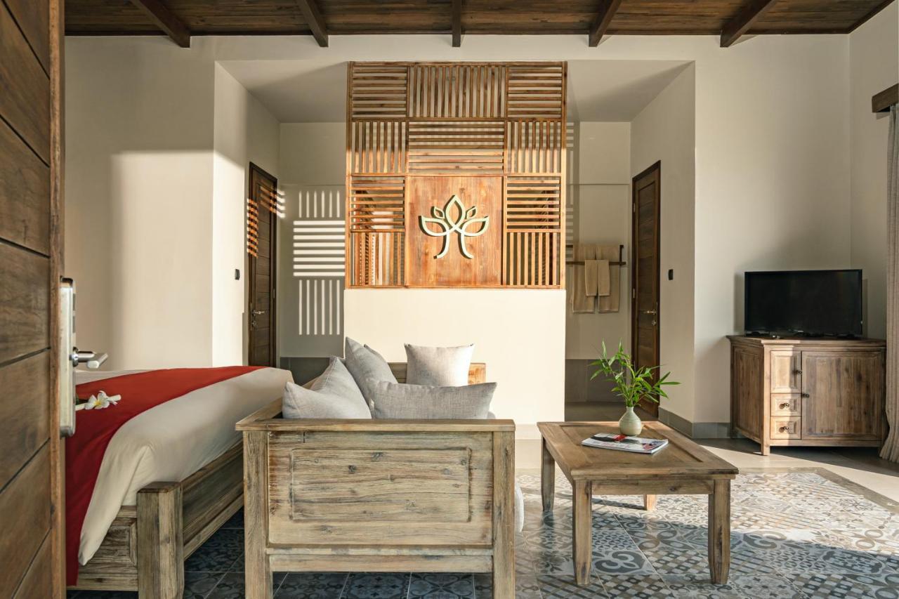 Crown Retreat Quy Nhon Resort Exterior photo