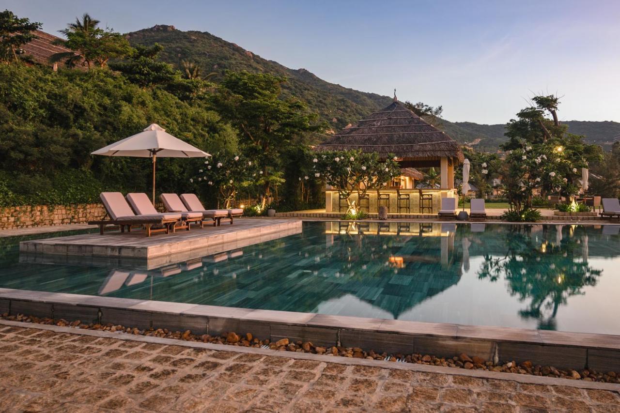 Crown Retreat Quy Nhon Resort Exterior photo