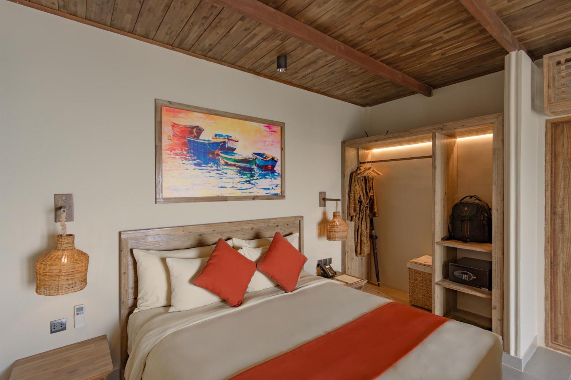Crown Retreat Quy Nhon Resort Exterior photo